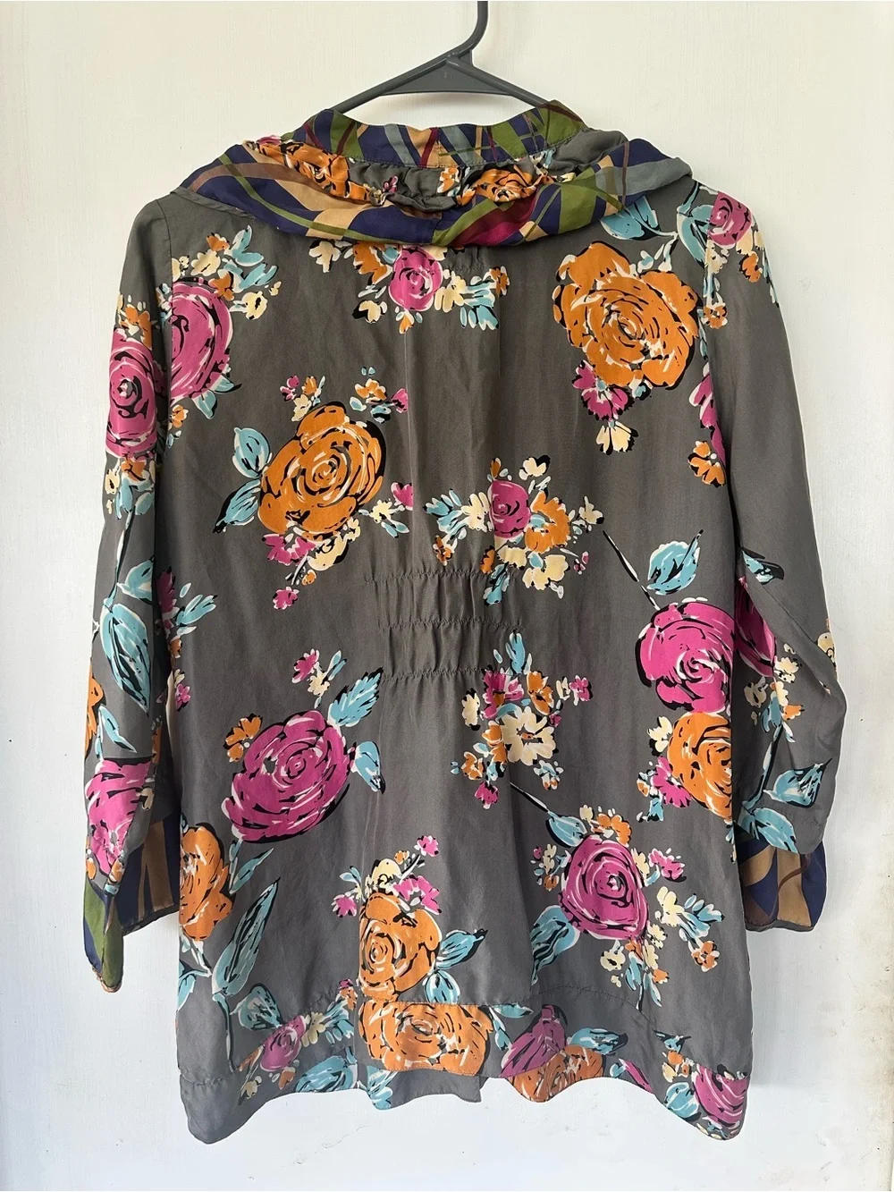 Johnny Was Abstract Rose Silk Blouse Top Grey Pink Orange Size Small